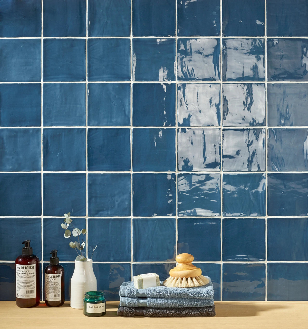 St. Tropez Azul Ceramic Wall Tile – room scene