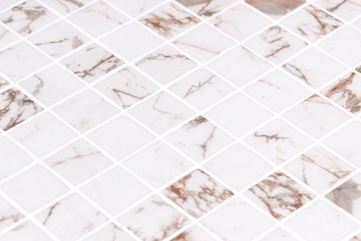 Marmoreal Gold Calacatta Square Recycled Glass Mosaic Tile – installed