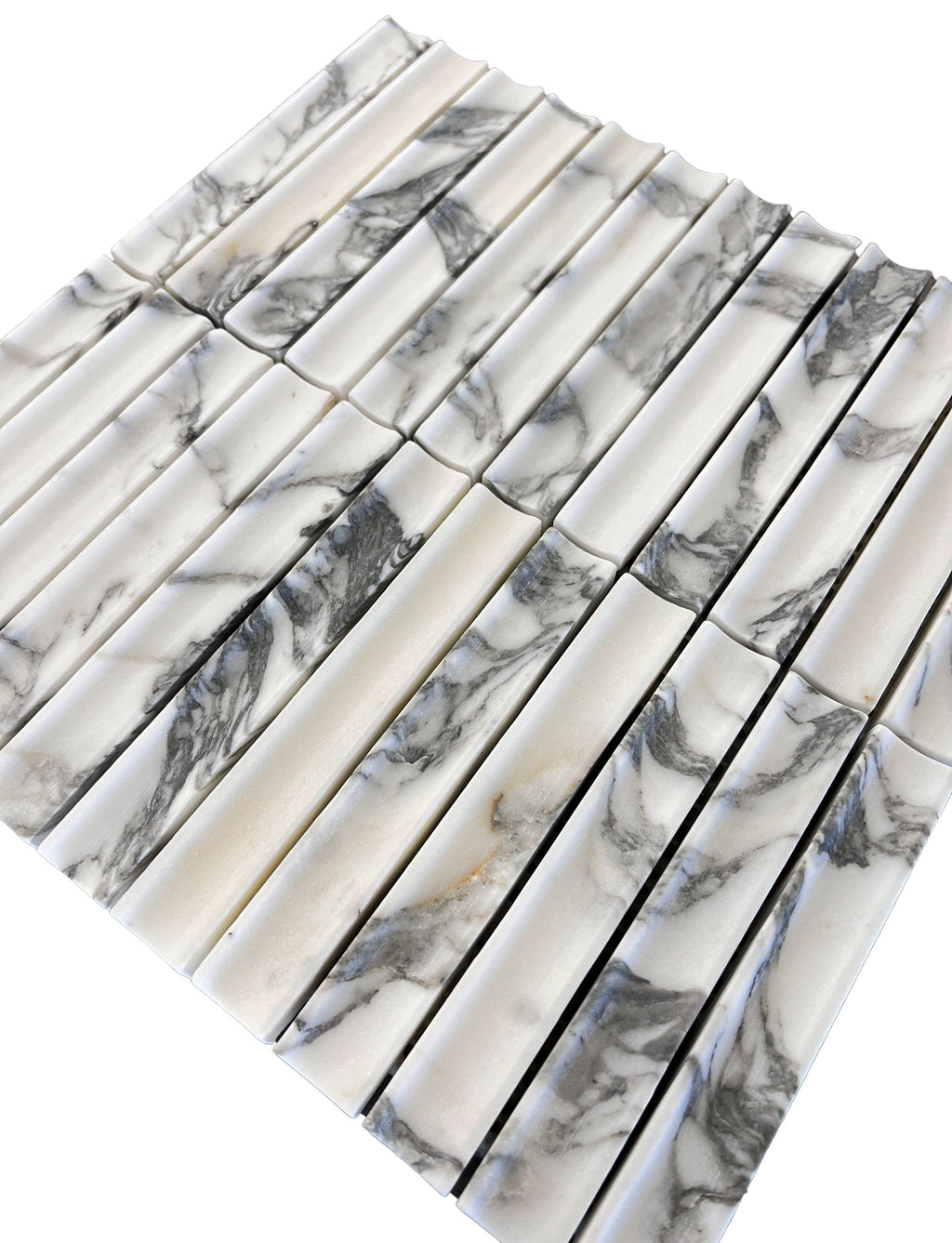 True Arabesque Concave Marble Mosaic Tile – installed
