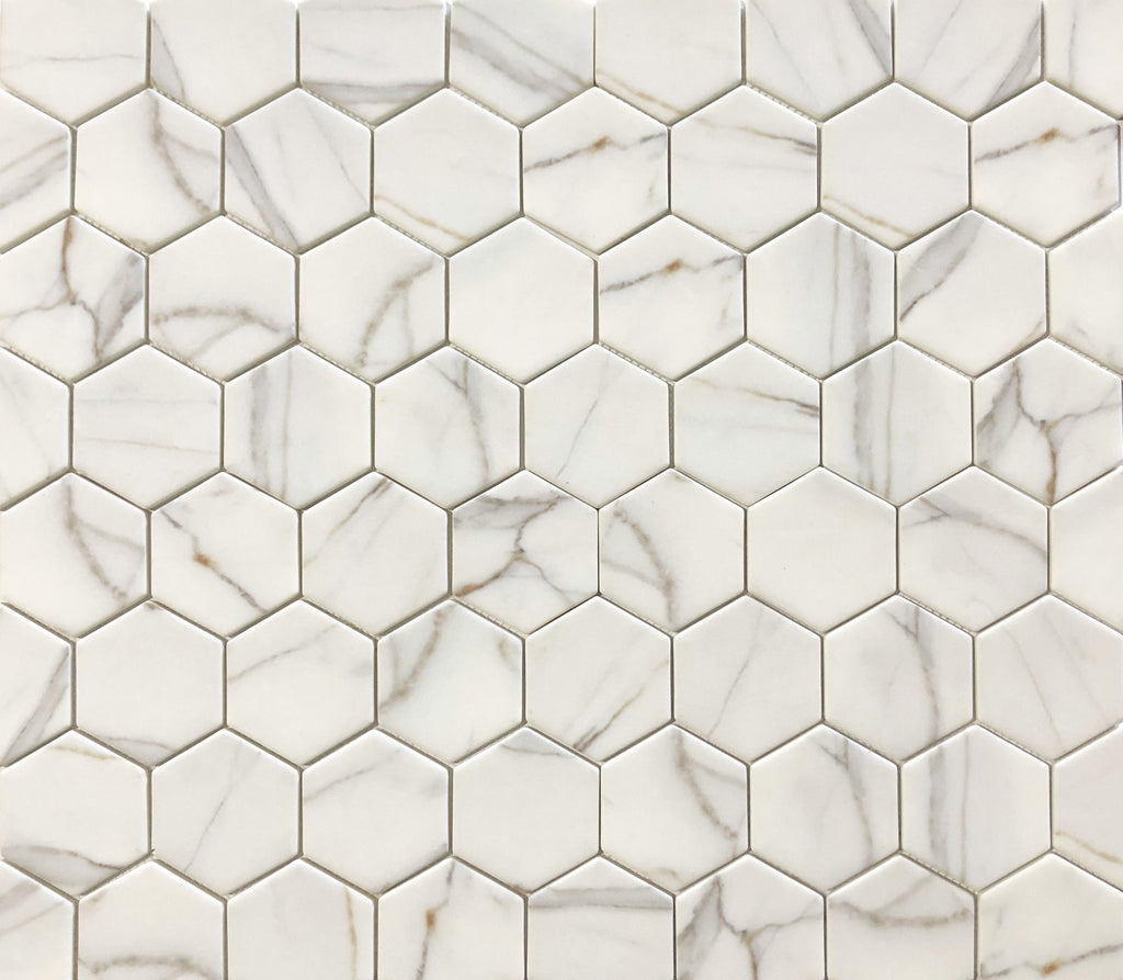 Verona Gold Calacatta Oro Recycled Glass Mosaic Tile – installed