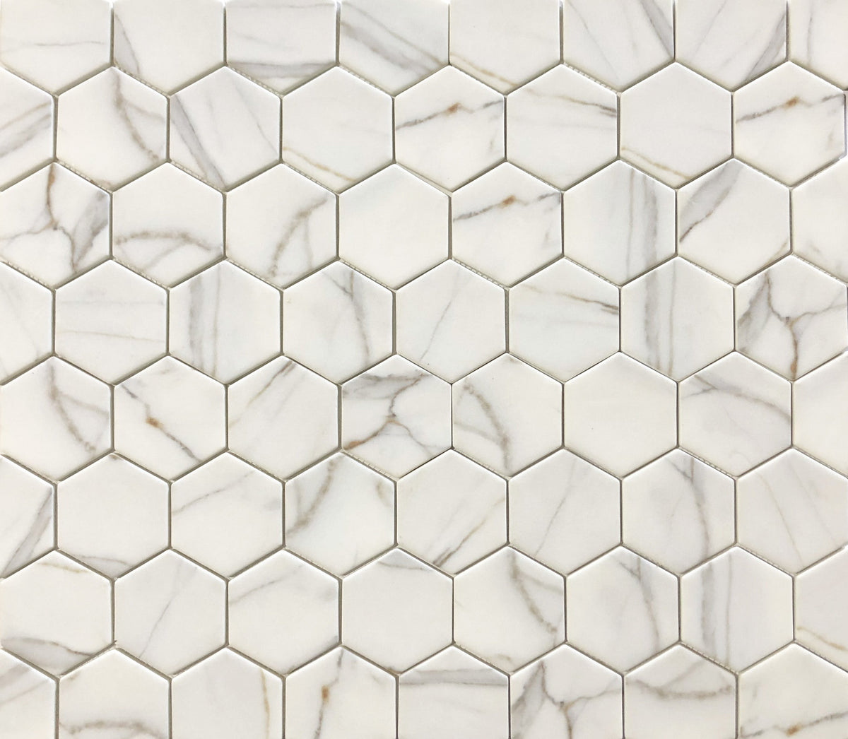 Verona Gold Calacatta Oro Recycled Glass Mosaic Tile – installed