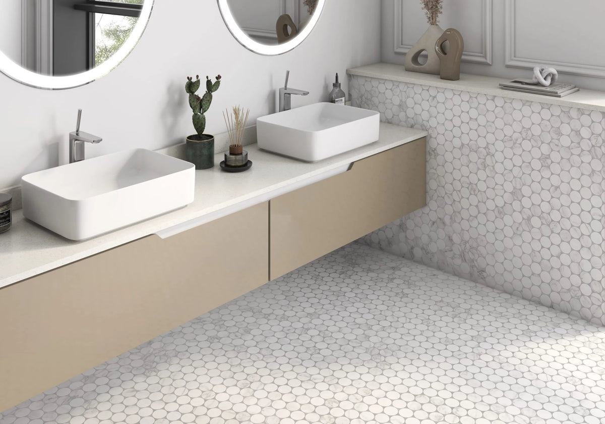 Rockart White Statuary Dots Marble Mosaic Tile – room scene