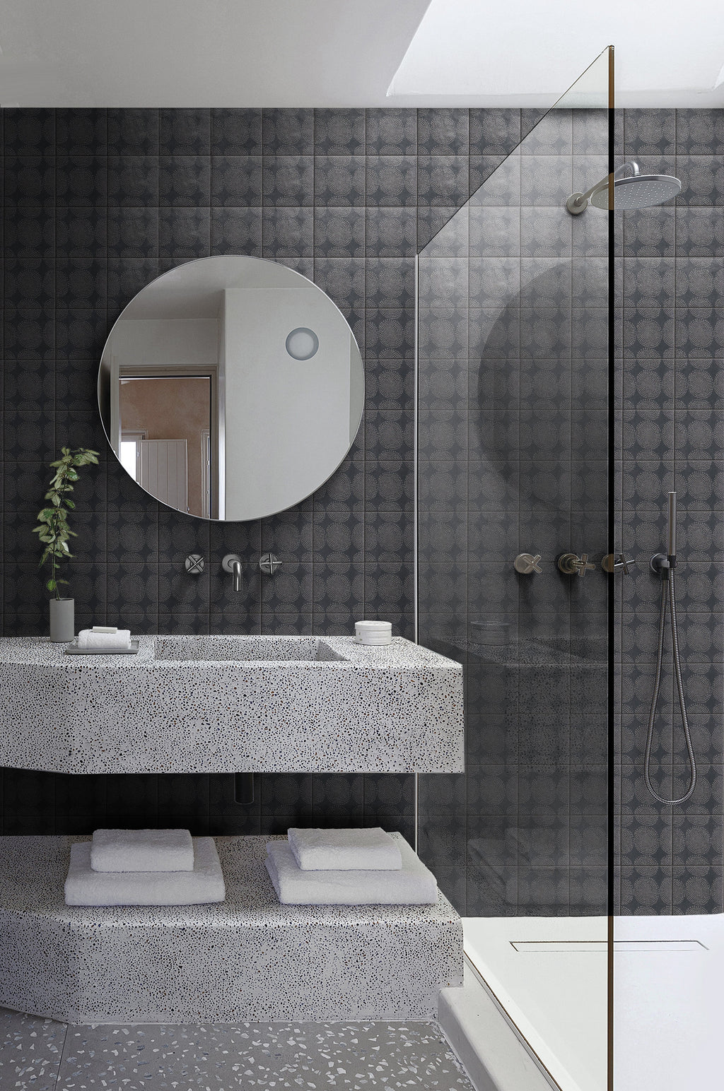 Native Carbon Porcelain Tile – room scene