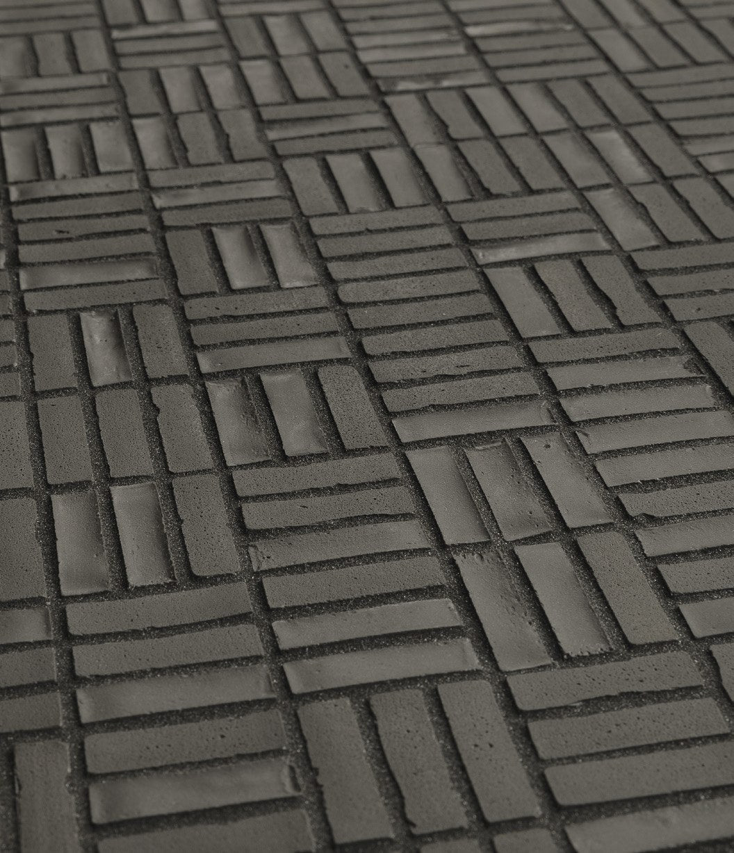 Frammenti Basalt Porcelain Mosaic Tile installed
