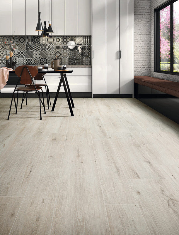 Eiche Alpin Porcelain Tile installed